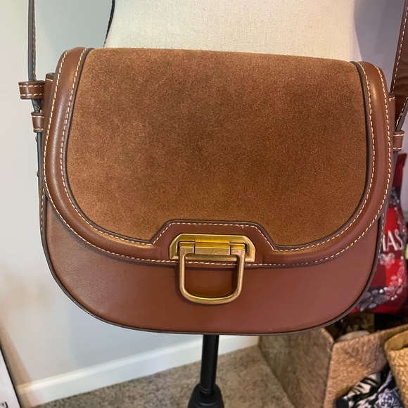 Mango Handbags - MNG Leather Crossbody Bag is in nwot